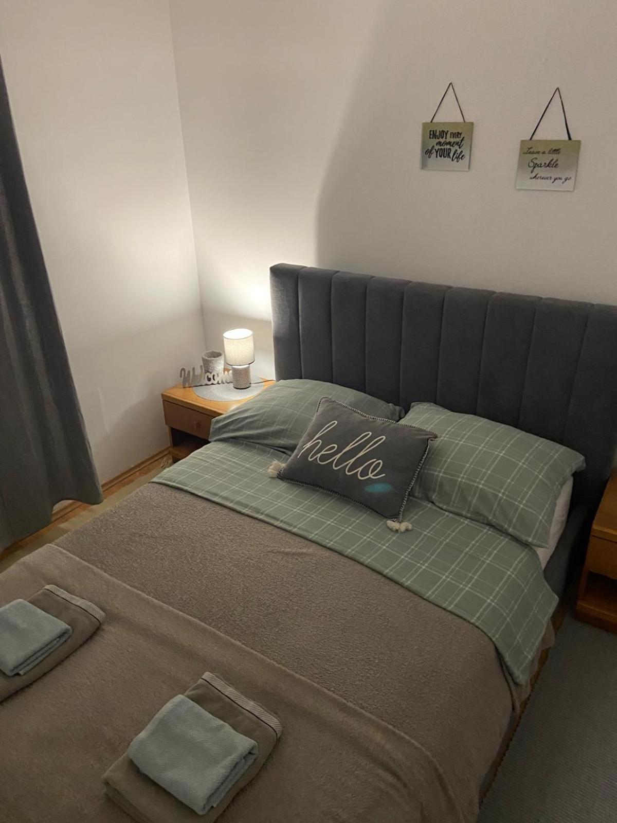 Oguic Apartman Pag Town Exteriör bild